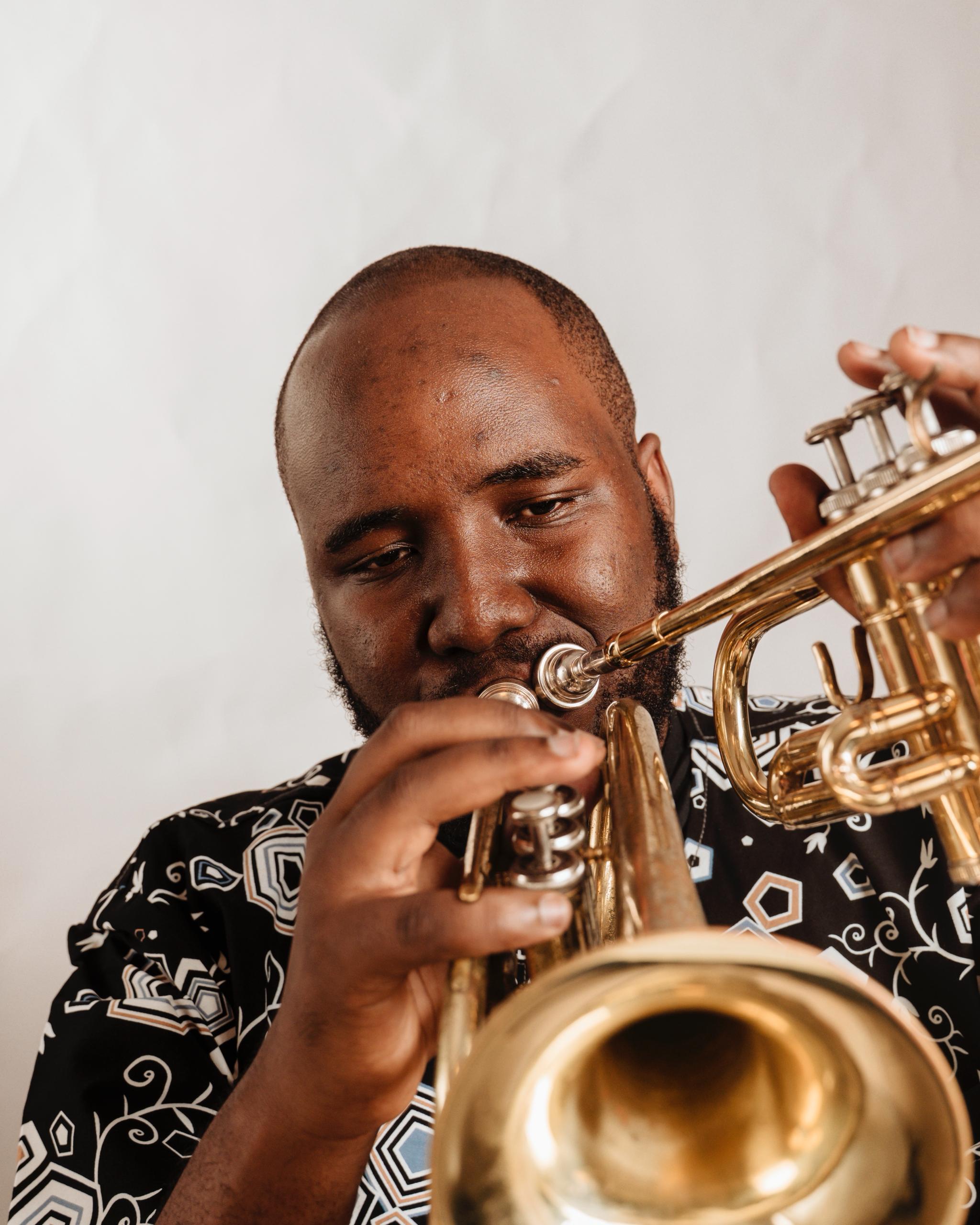 Quand le Jazz-Rumba devient mémoire vivante du Congo avec Yeremia Vindu et son album « Kasuku »