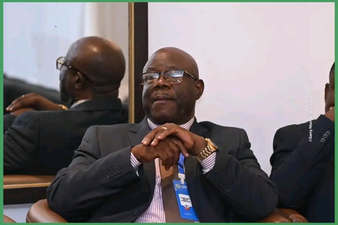 Timothée Menayame élu président de la LINAFOOT